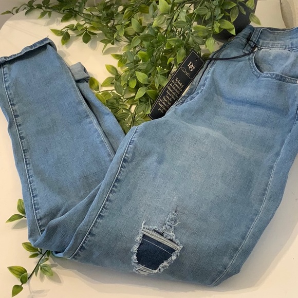 NWT DG2 DIANE GILMAN SKINNY JEANS 10 TALL - Picture 2 of 6